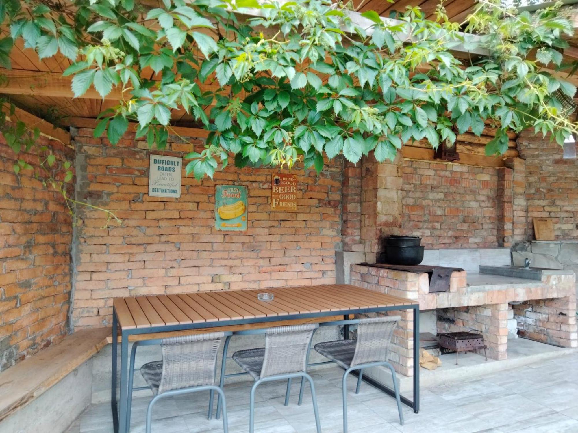 Vila Roxana Pangarati Luaran gambar