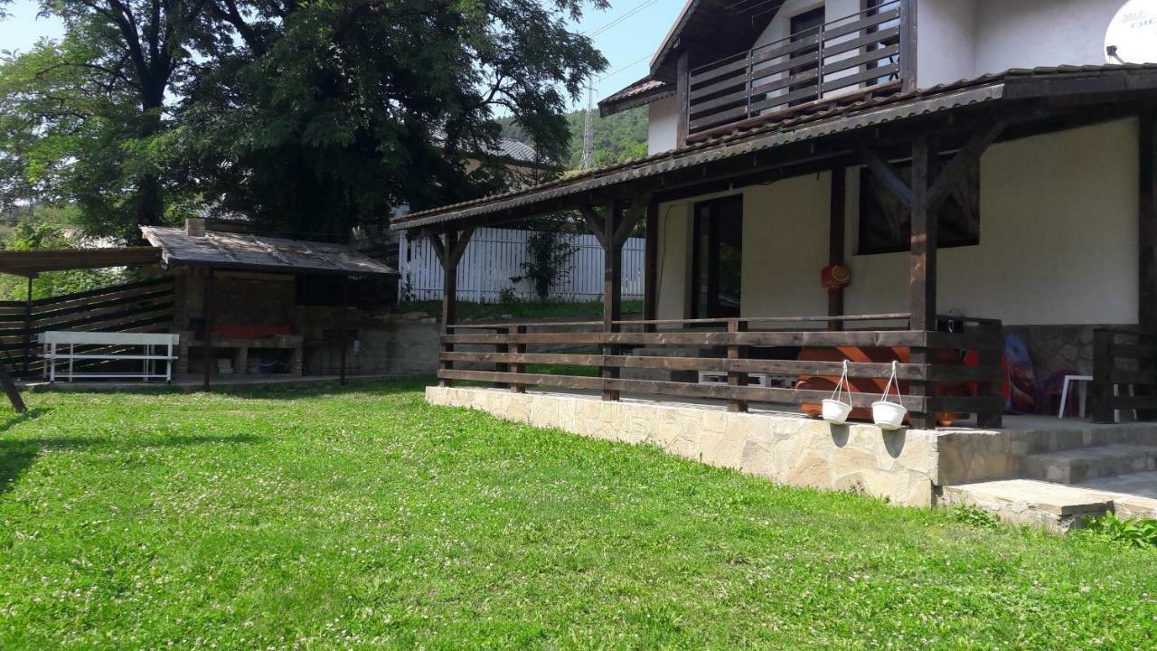 Vila Roxana Pangarati Luaran gambar